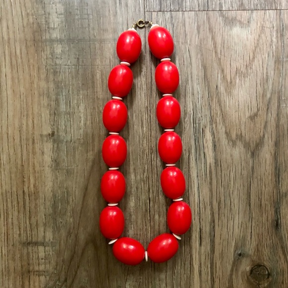 Vintage Red Chunky Beaded Necklace - Picture 2 of 6